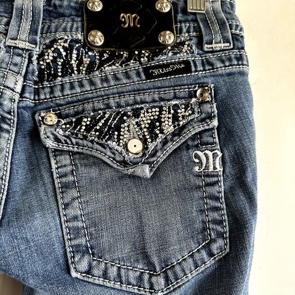 Miss Me Bootcut Jeans Rhinestone Embroidered Logo Medium Wash Western Blue 28 - Picture 2 of 6